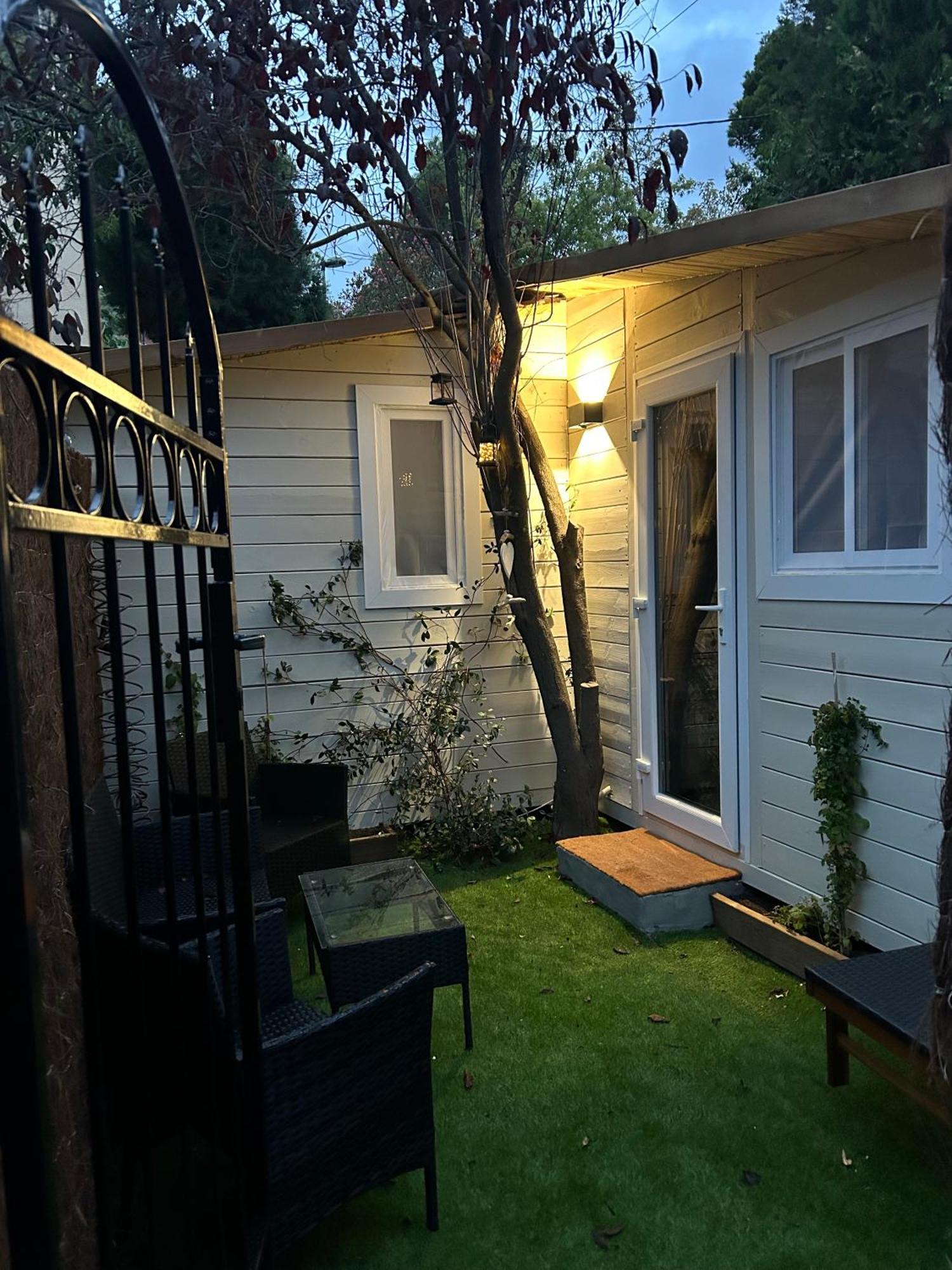 La Floresta Suite Sant Cugat del Vallès Dış mekan fotoğraf